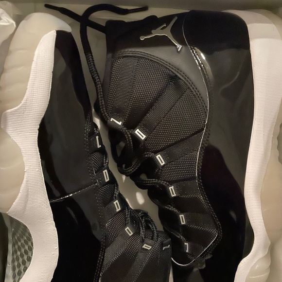Air Jordan 11 Retro -25th Anniversary “Jubilee” - Picture 2 of 13